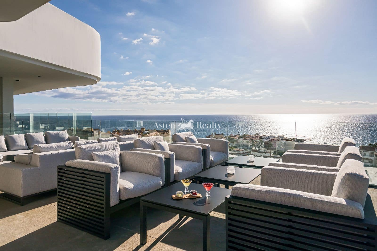 Appartamento in vendita in La Caleta Adeje con piscina garage - 335.000 € (Rif: 9911750)