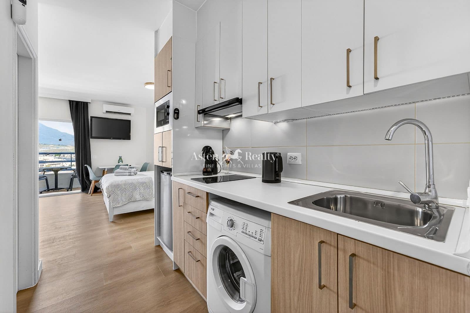 Asunto myytävänä paikassa Playa Paraiso mukana uima-altaan - 230 000 € (Ref: 9914943)