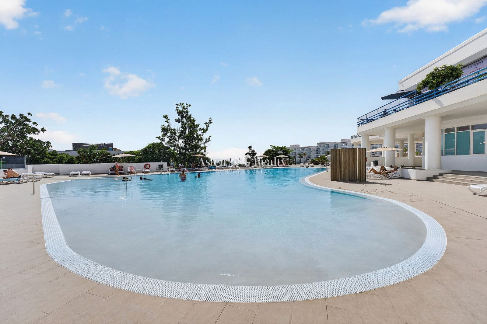 Asunto myytävänä paikassa Playa Paraiso mukana uima-altaan - 230 000 € (Ref: 9914943)