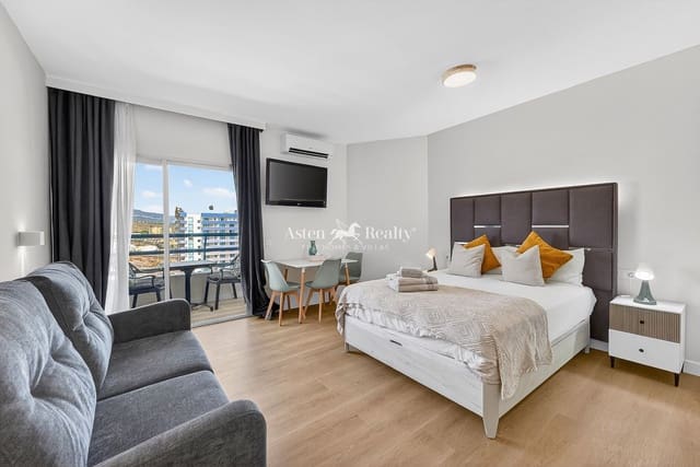Asunto myytävänä paikassa Playa Paraiso, Adeje mukana uima-altaan - 230 000 € (Ref: 9914943)