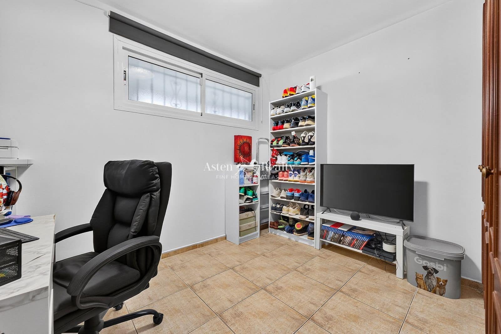 2 bedroom Flat for sale in Las Galletas with garage - € 249,700 (Ref: 9922841)