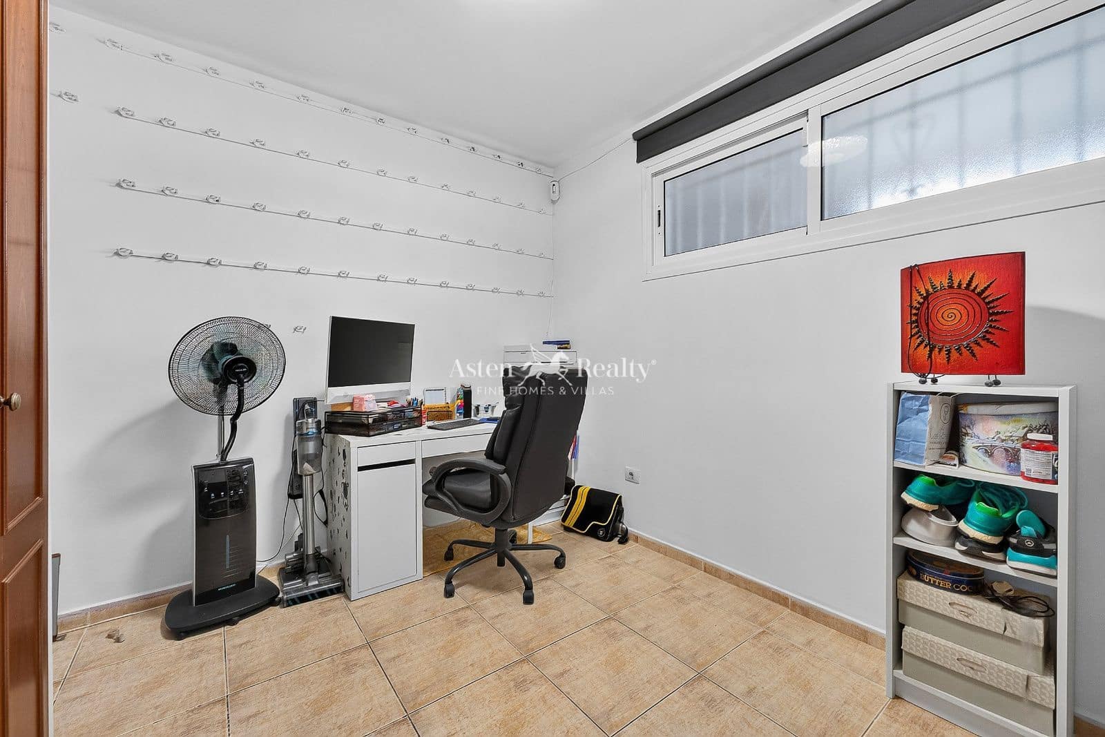 2 bedroom Flat for sale in Las Galletas with garage - € 249,700 (Ref: 9922841)