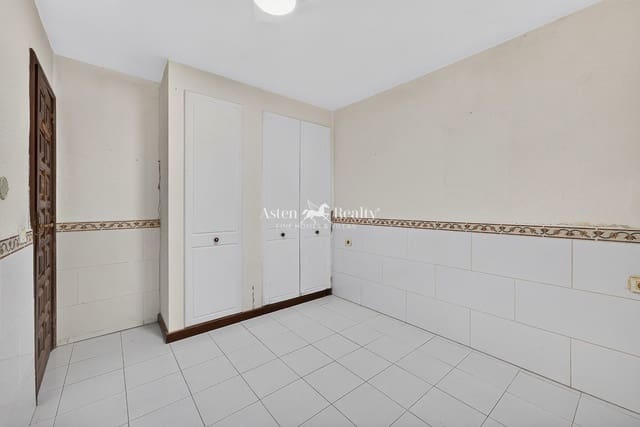 1 soverom Leilighet til salgs i Costa del Silencio, Arona med svømmebasseng garasje - € 199 000 (Ref: 9932295)