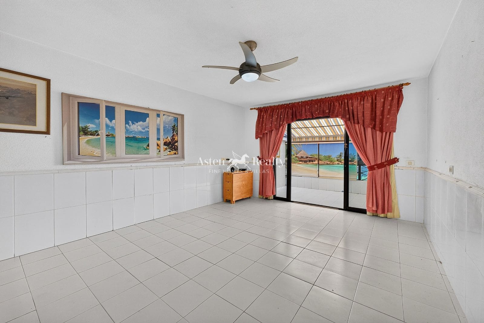 1 soverom Leilighet til salgs i Costa del Silencio med svømmebasseng garasje - € 199 000 (Ref: 9932295)