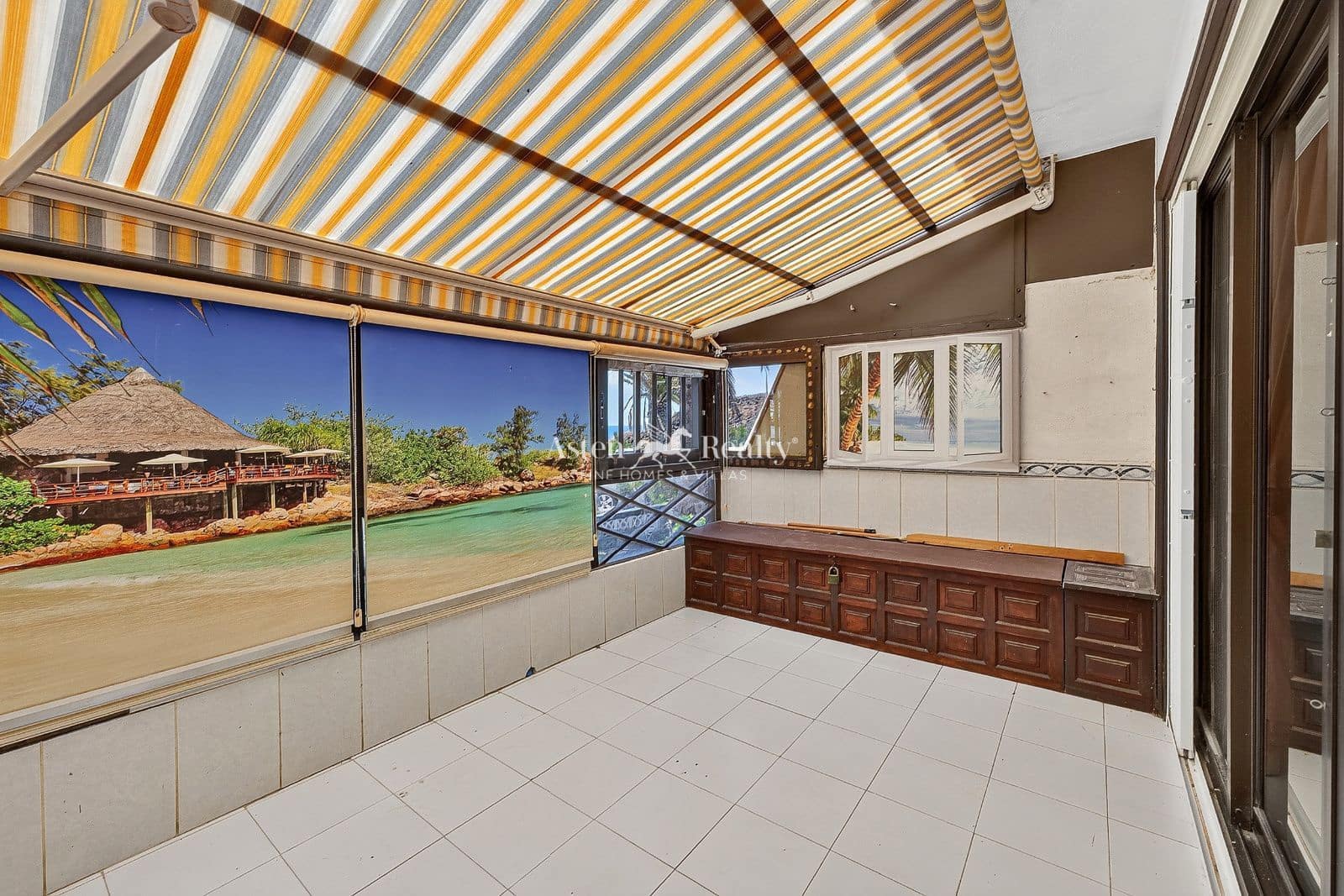 1 soverom Leilighet til salgs i Costa del Silencio med svømmebasseng garasje - € 199 000 (Ref: 9932295)