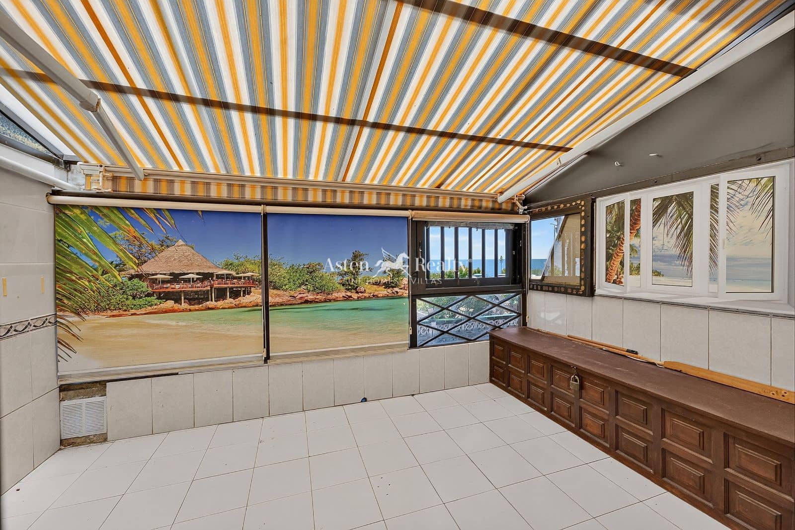 1 soverom Leilighet til salgs i Costa del Silencio med svømmebasseng garasje - € 199 000 (Ref: 9932295)