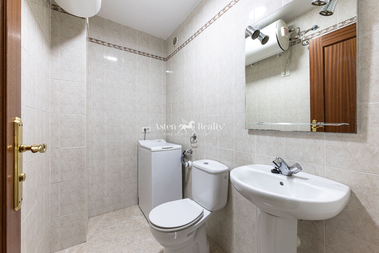 3 bedroom Flat for sale in Las Galletas - € 219,000 (Ref: 9940848)