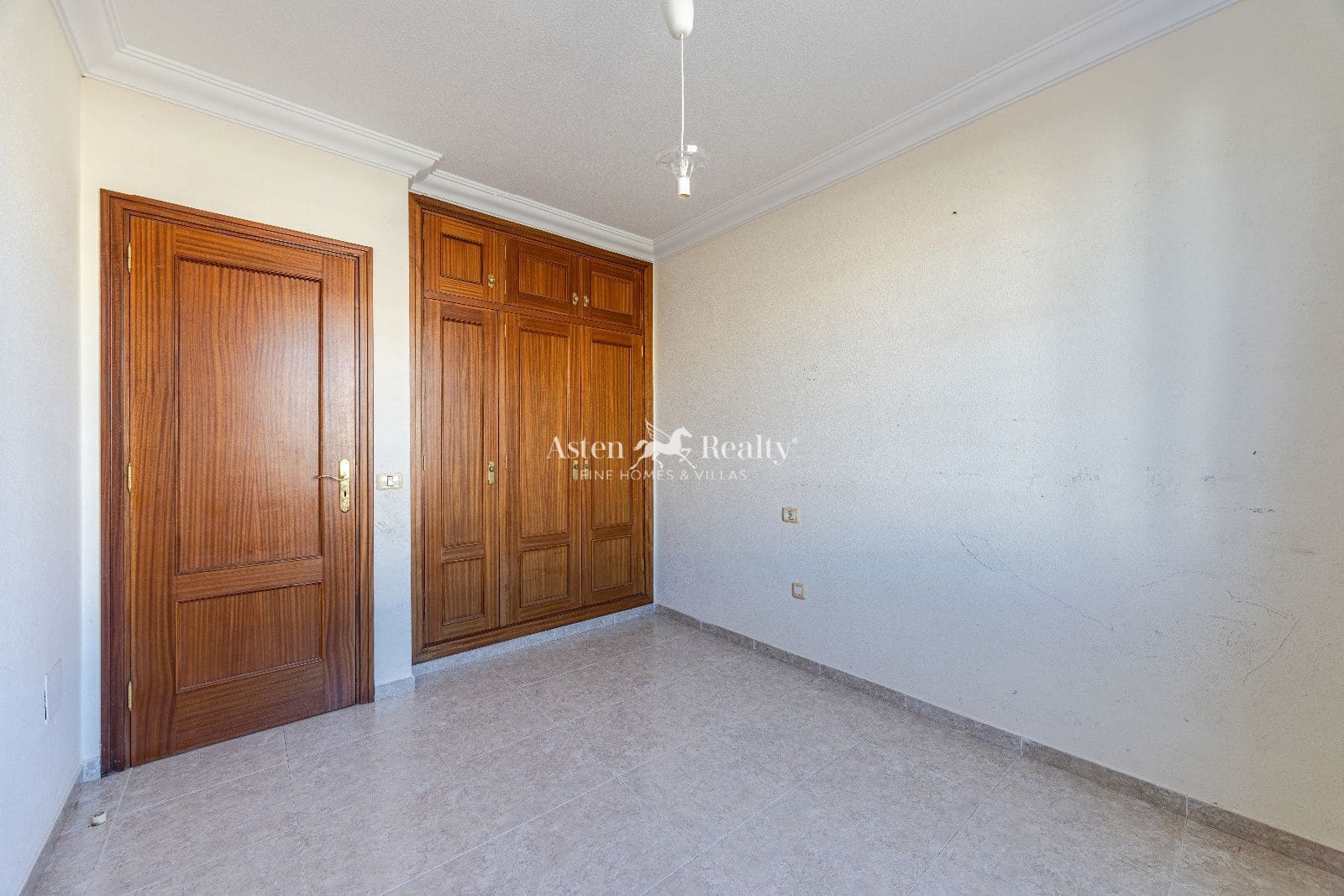 3 bedroom Flat for sale in Las Galletas - € 219,000 (Ref: 9940848)