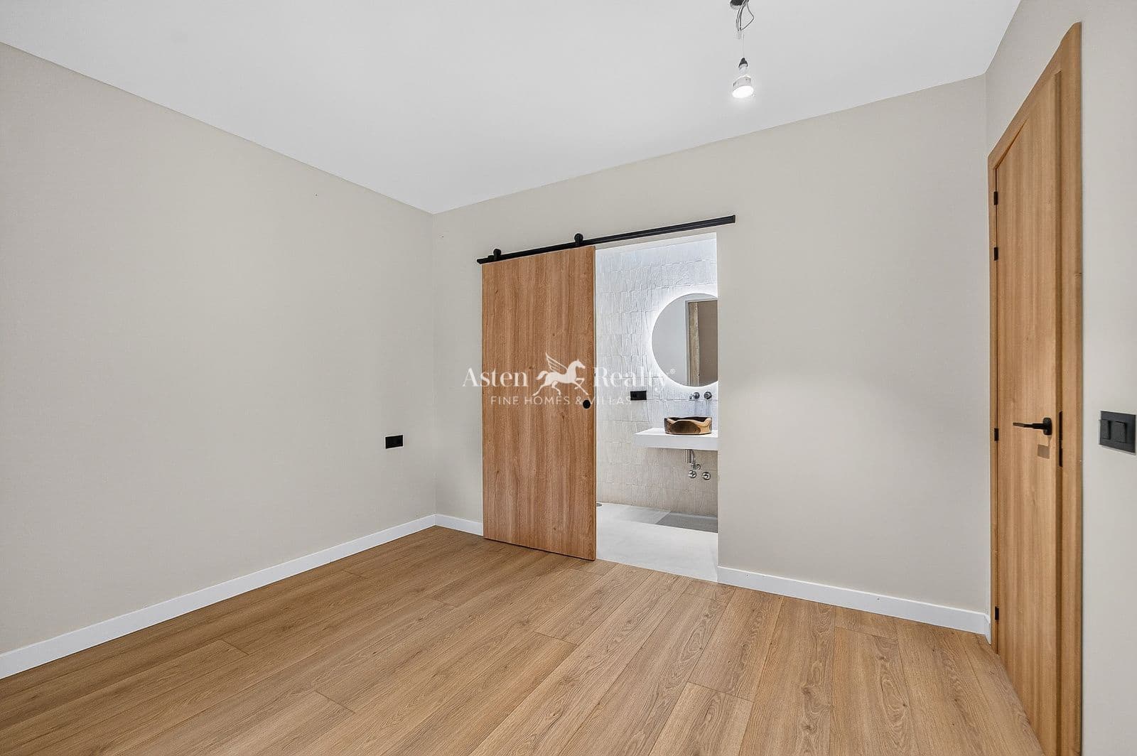 3 soverom Villa til salgs i Icod de los Vinos - € 690 000 (Ref: 9941280)