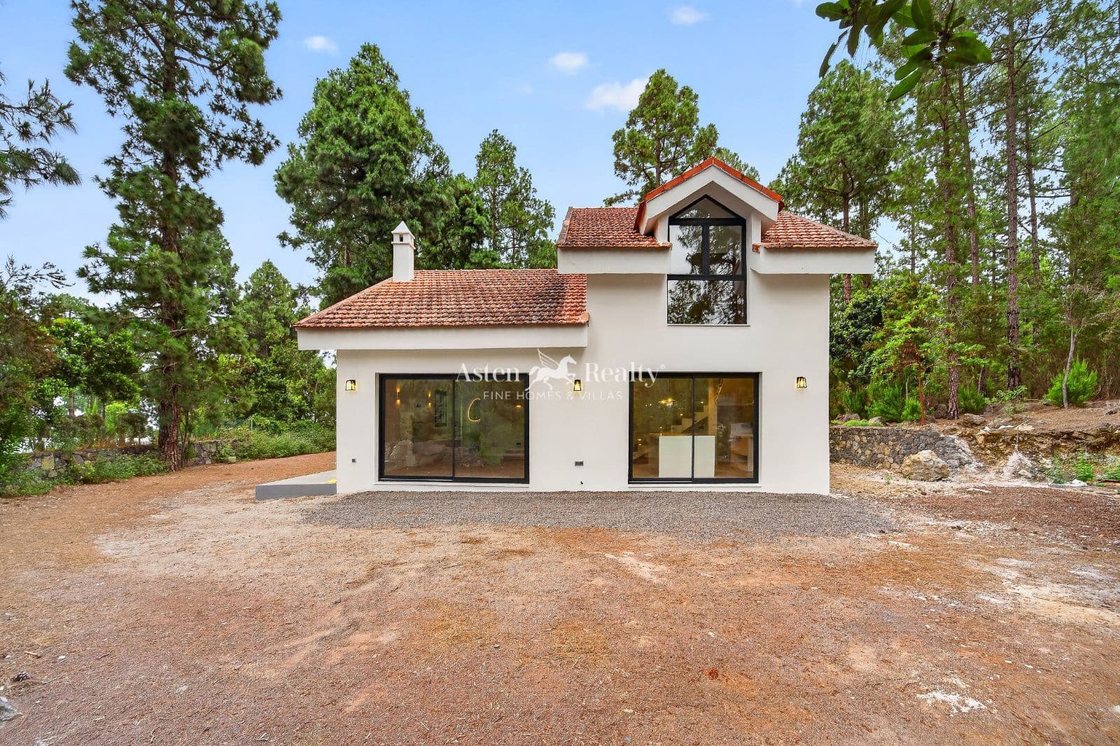 3 soverom Villa til salgs i Icod de los Vinos - € 690 000 (Ref: 9941280)