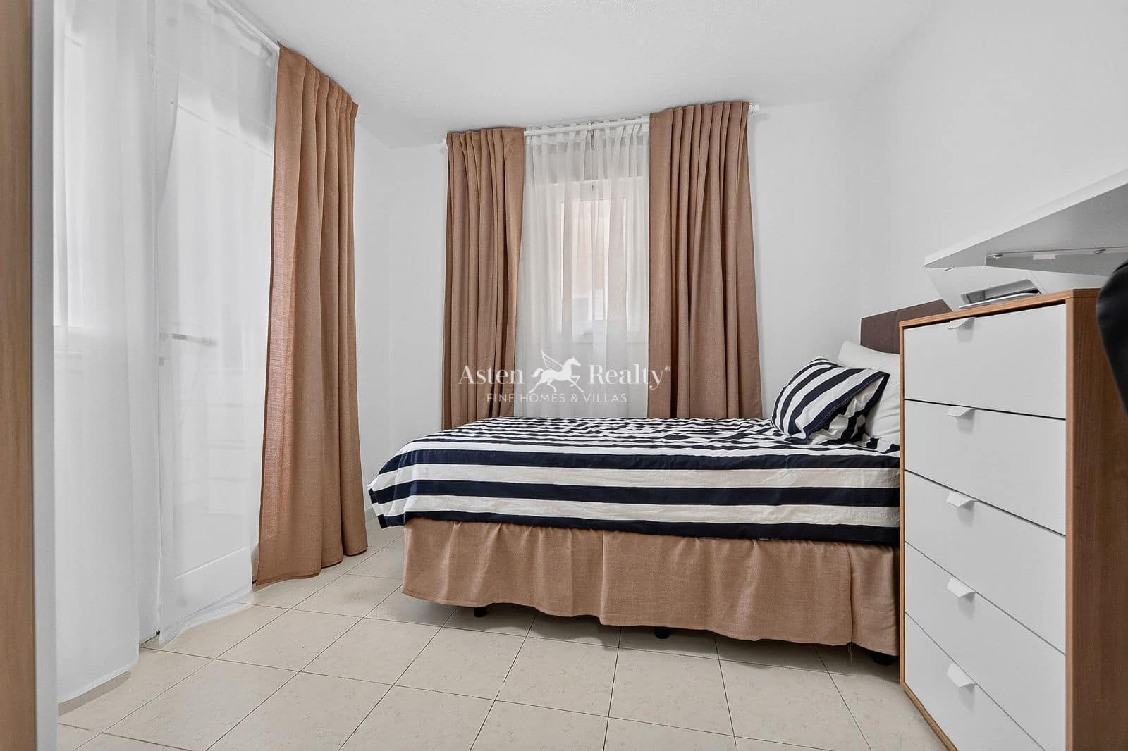 3 soverom Leilighet til salgs i Torviscas med svømmebasseng garasje - € 485 000 (Ref: 9943219)