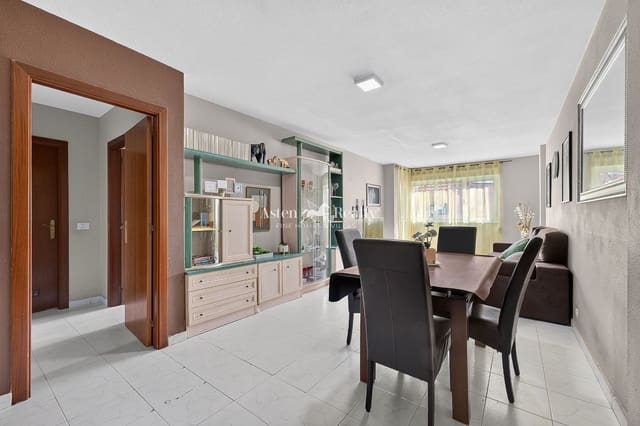 3 soverom Leilighet til salgs i El Medano, Granadilla de Abona med garasje - € 355 000 (Ref: 9943220)