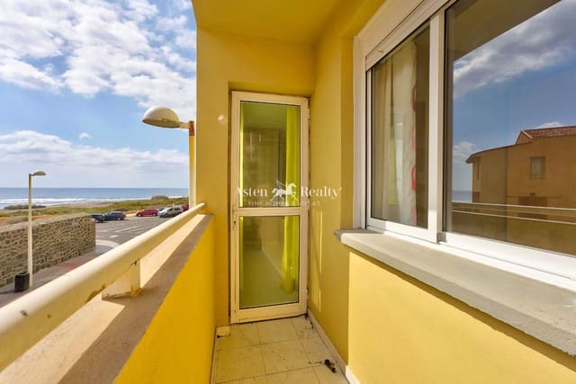 3 soverom Leilighet til salgs i El Medano, Granadilla de Abona med garasje - € 355 000 (Ref: 9943220)