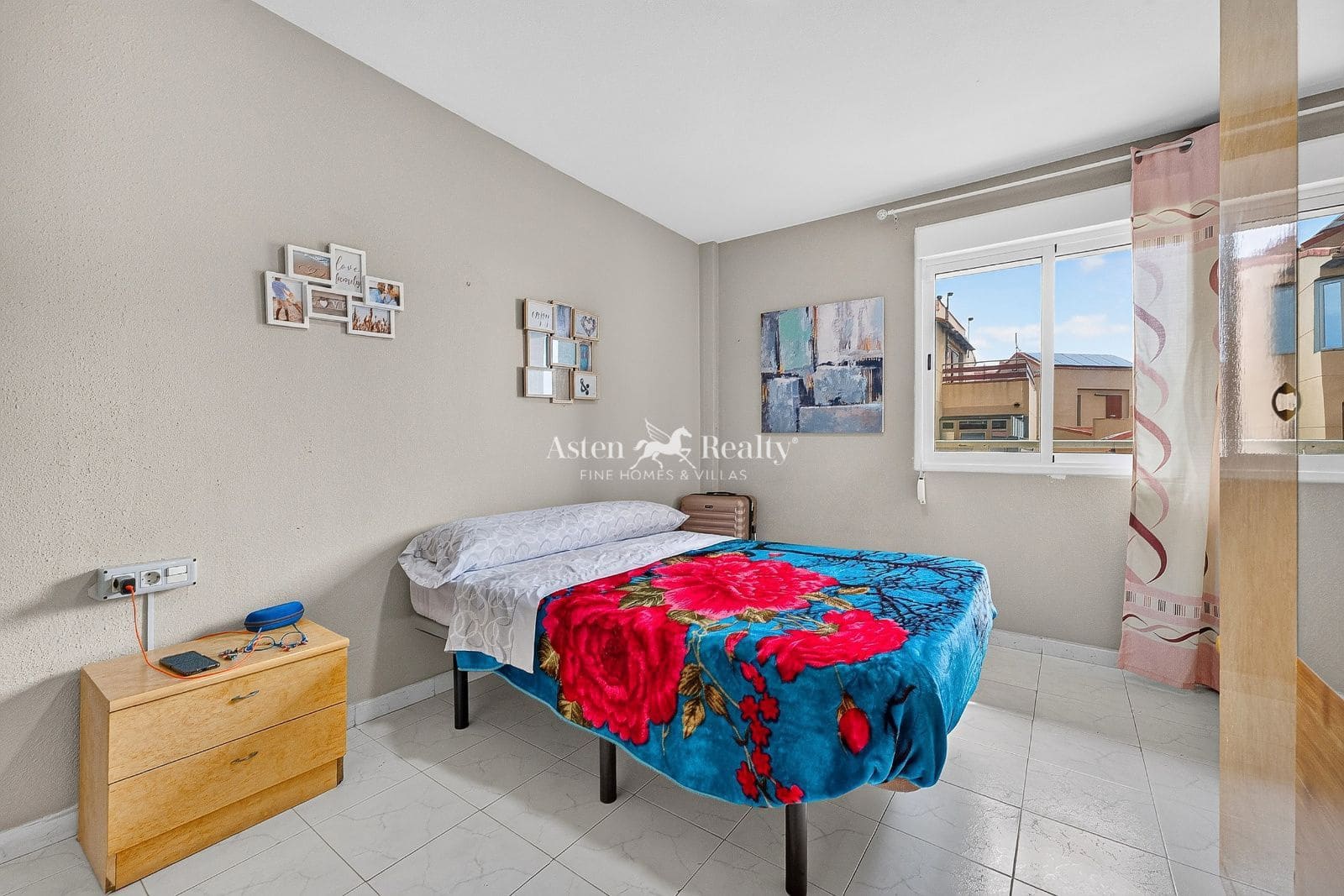3 slaapkamer Flat te koop in El Medano met garage - € 355.000 (Ref: 9943220)
