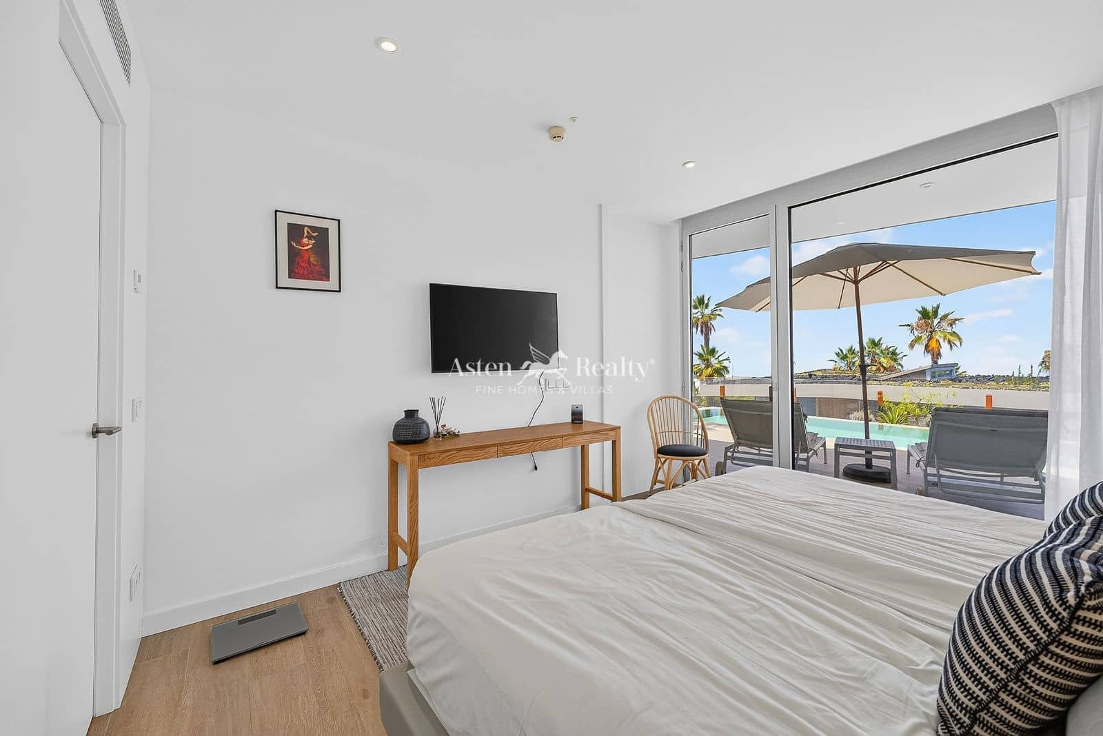 3 quarto Casa em Banda para venda em Piedra Hincada com piscina garagem - 1 850 000 € (Ref: 9950621)