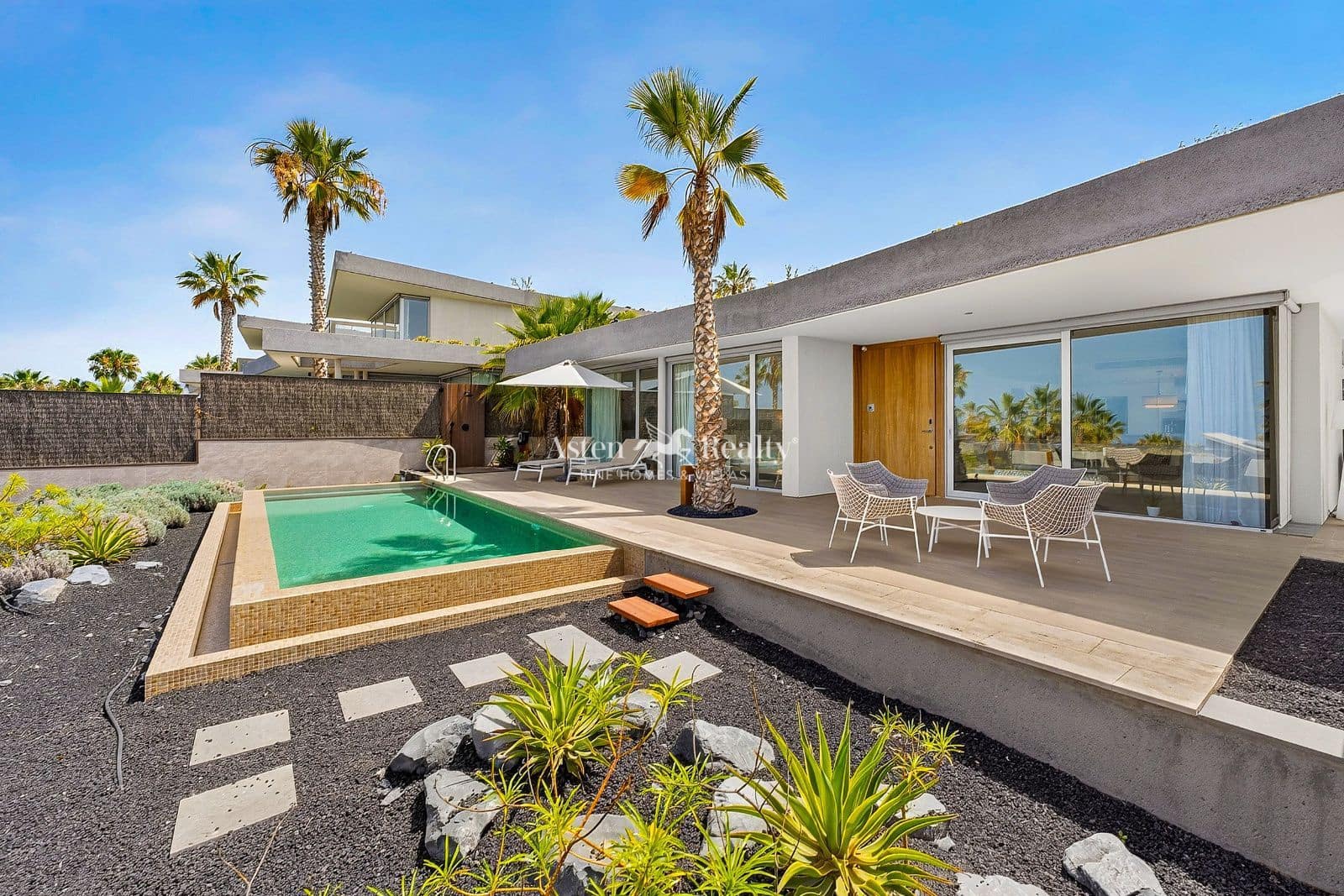 3 quarto Casa em Banda para venda em Piedra Hincada com piscina garagem - 1 850 000 € (Ref: 9950621)