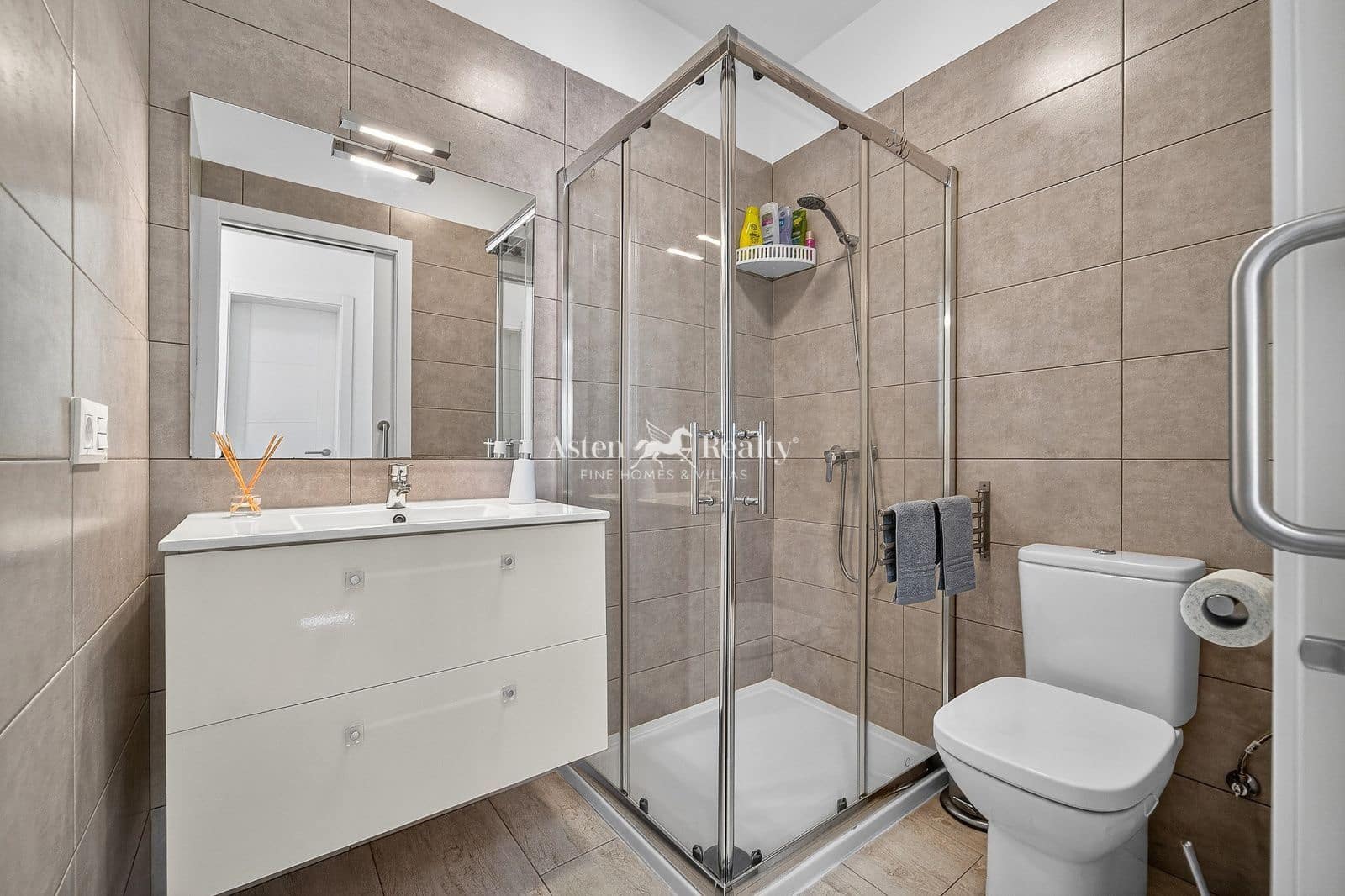 3 slaapkamer Huis te koop in Playa Paraiso met zwembad garage - € 595.000 (Ref: 9953073)