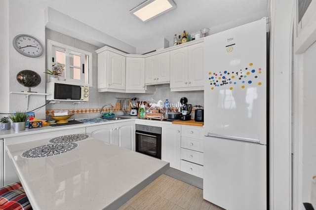 1 quarto Apartamento para venda em Los Cristianos, Arona com piscina garagem - 310 000 € (Ref: 9953074)