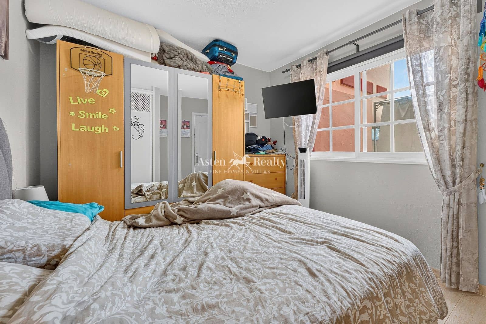 1 quarto Apartamento para venda em Los Cristianos com piscina garagem - 310 000 € (Ref: 9953074)