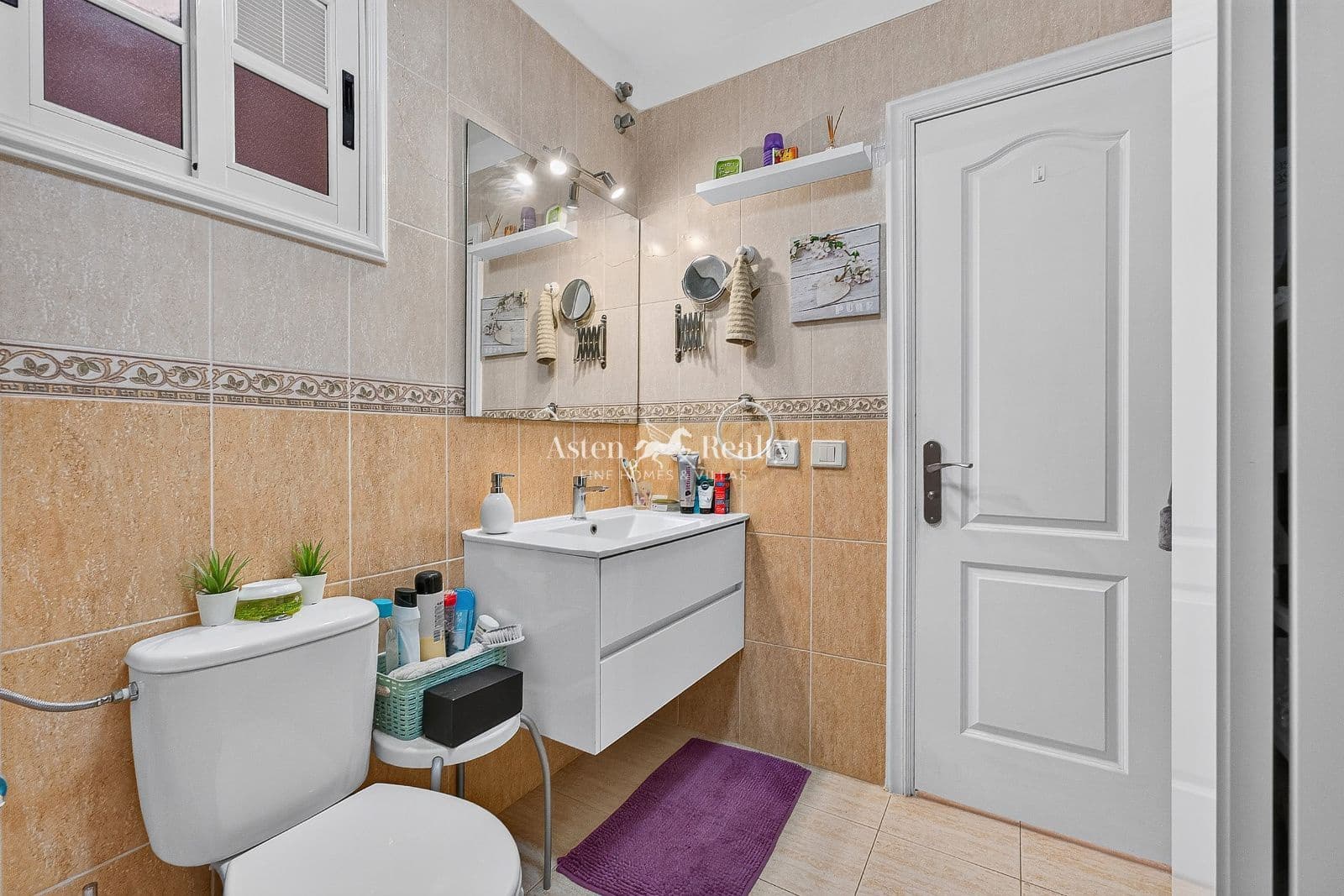 1 quarto Apartamento para venda em Los Cristianos com piscina garagem - 310 000 € (Ref: 9953074)