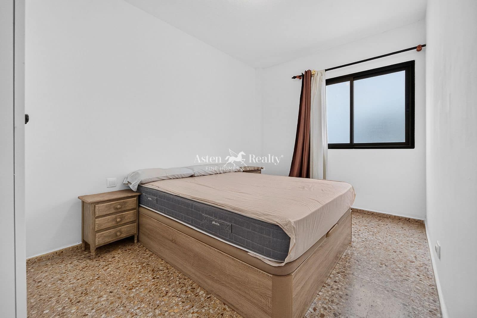 3 bedroom Flat for sale in Puerto Santiago - € 256,000 (Ref: 9956068)