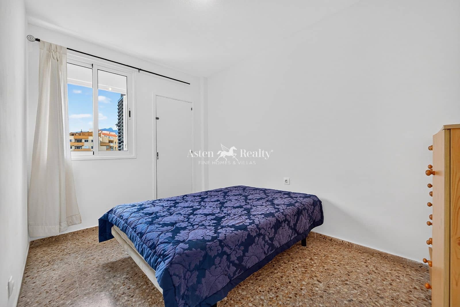 3 bedroom Flat for sale in Puerto Santiago - € 256,000 (Ref: 9956068)