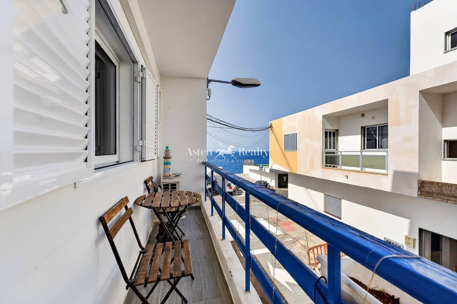 2 bedroom Flat for sale in Los Abrigos - € 245,000 (Ref: 9956344)