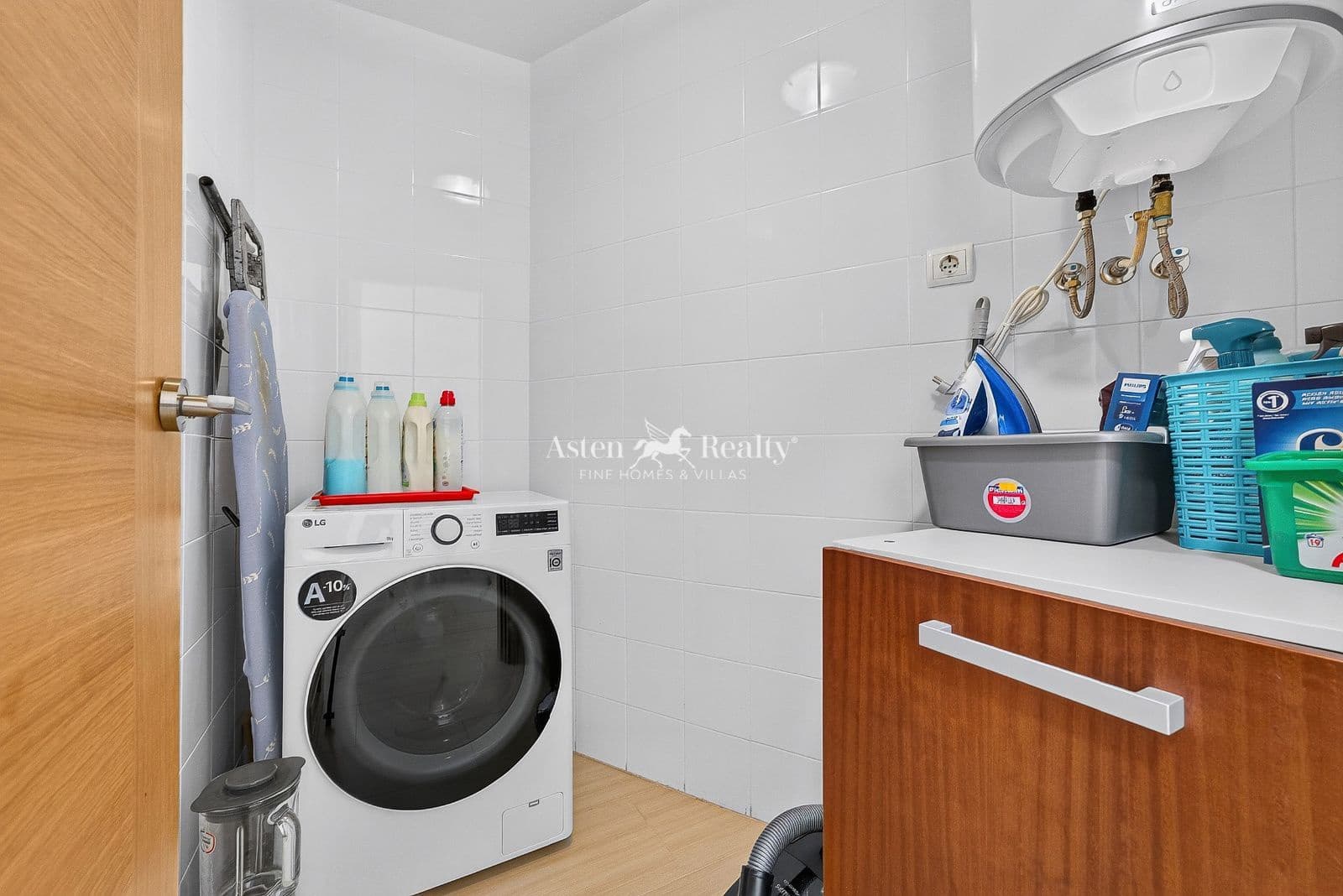 3 soverom Leilighet til salgs i El Medano med svømmebasseng garasje - € 495 000 (Ref: 9964316)