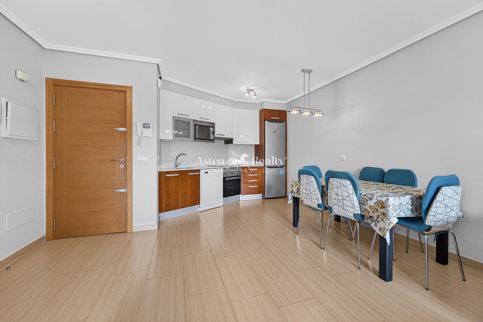 3 soverom Leilighet til salgs i El Medano med svømmebasseng garasje - € 495 000 (Ref: 9964316)