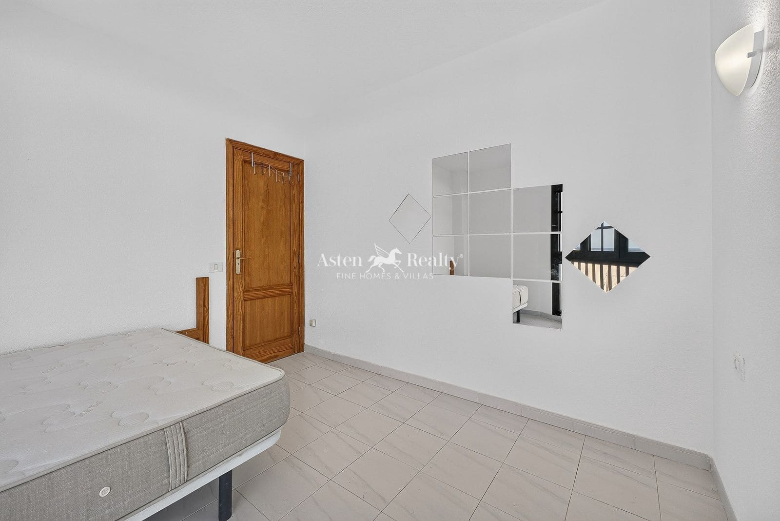 1 quarto Apartamento para venda em Los Abrigos com garagem - 235 000 € (Ref: 9965939)