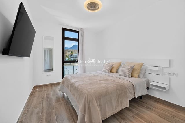 1 soverom Leilighet til salgs i Playa de las Americas, Arona med svømmebasseng garasje - € 290 000 (Ref: 9974305)