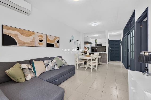 2 soveværelse Lejlighed til salg i Puerto Santiago, Santiago del Teide med swimmingpool - € 280.000 (Ref: 9977894)