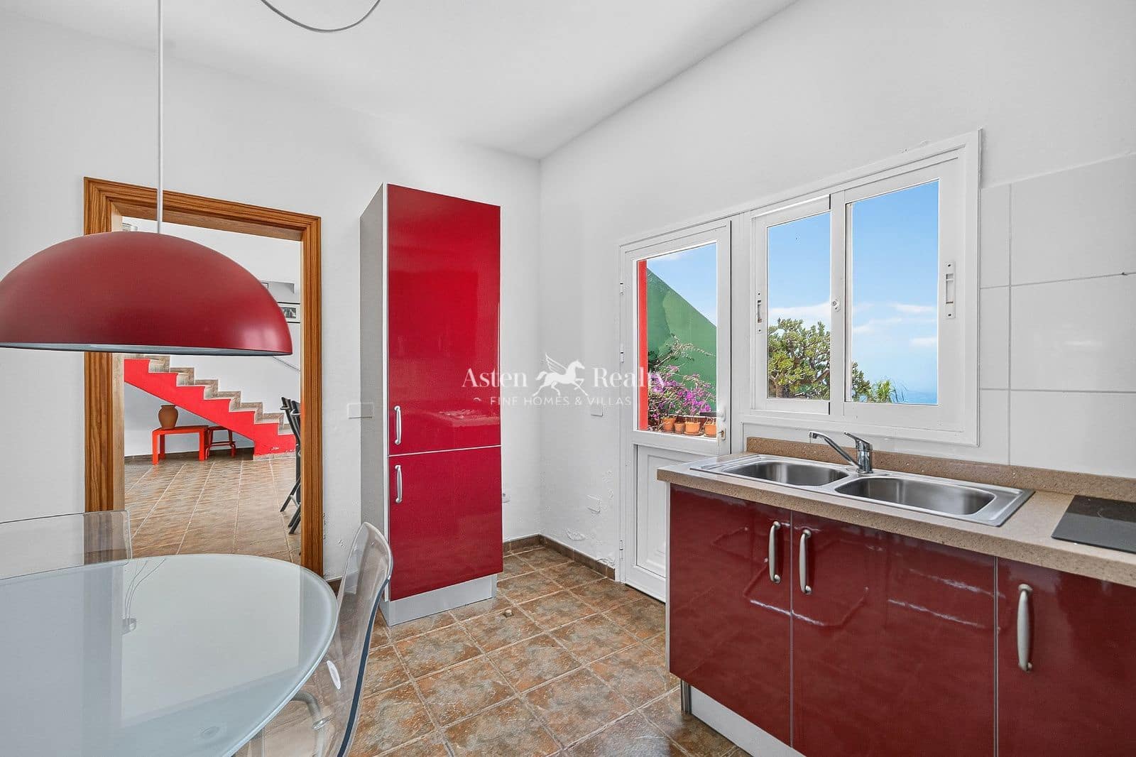 5 slaapkamer Huis te koop in La Orotava - € 295.000 (Ref: 9977975)