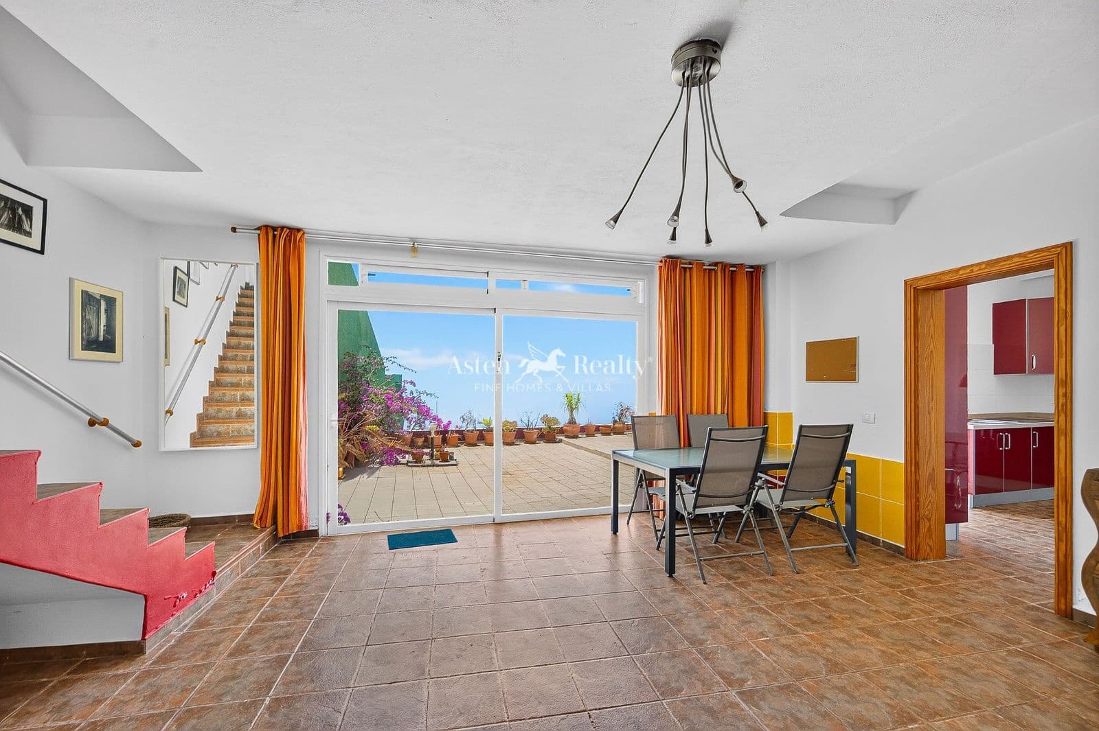 5 slaapkamer Huis te koop in La Orotava - € 295.000 (Ref: 9977975)