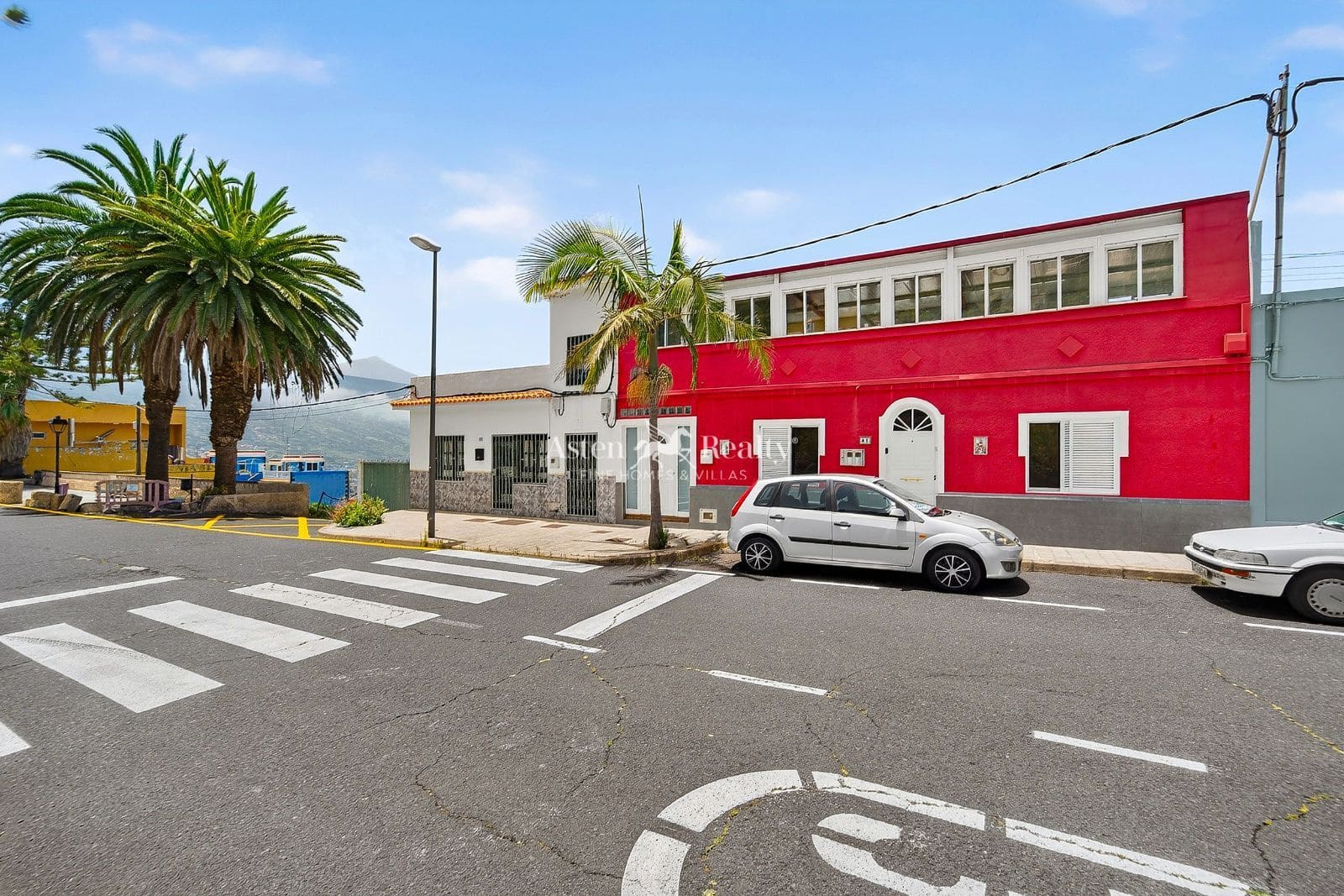 5 slaapkamer Huis te koop in La Orotava - € 295.000 (Ref: 9977975)