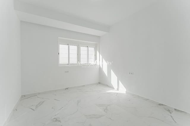 3 soverom Leilighet til salgs i Puerto Santiago, Santiago del Teide - € 230 000 (Ref: 9985834)