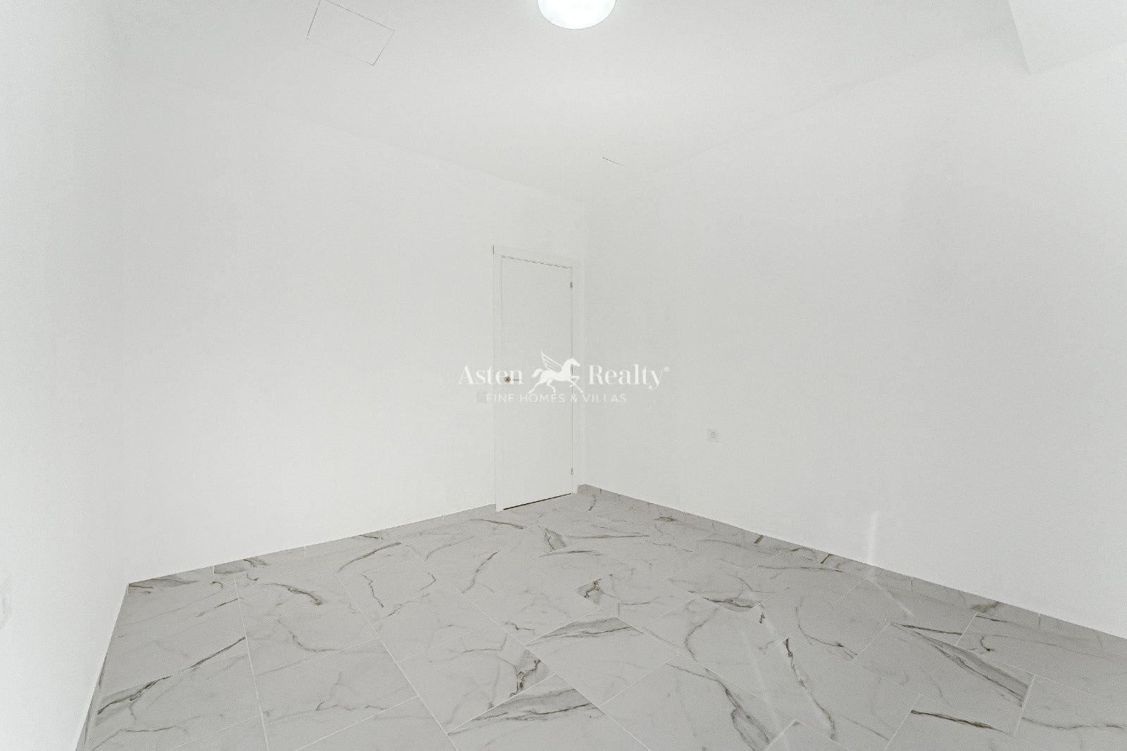 2 slaapkamer Flat te koop in Puerto Santiago - € 130.000 (Ref: 9985895)