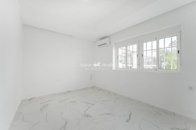 2 soverom Leilighet til salgs i Puerto Santiago, Santiago del Teide - € 130 000 (Ref: 9985895)