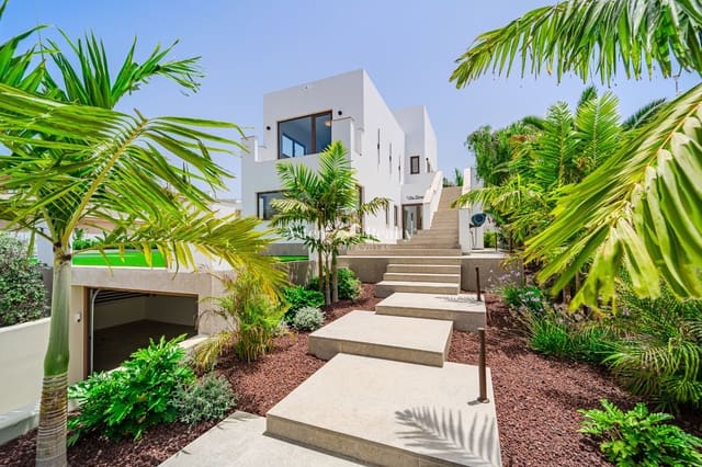 5 soveværelse Byhus til salg i Playa Paraiso, Adeje med swimmingpool garage - € 3.190.000 (Ref: 9987336)
