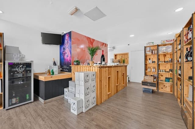 Empresa para venda em Fañabe, Adeje - 215 000 € (Ref: 9996301)