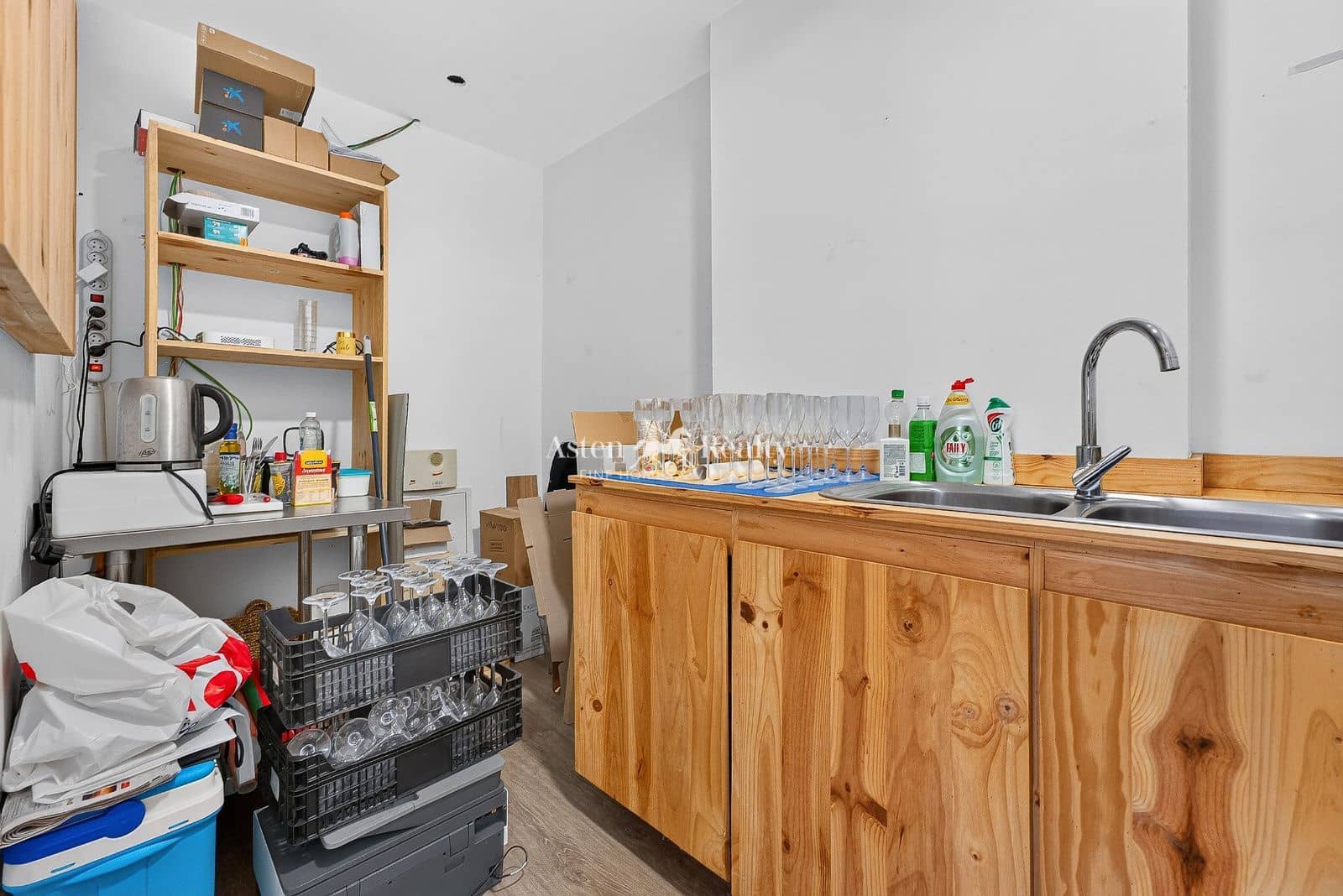 Empresa para venda em Fanabe - 215 000 € (Ref: 9996301)