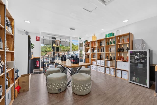 Empresa para venda em Fañabe, Adeje - 215 000 € (Ref: 9996301)