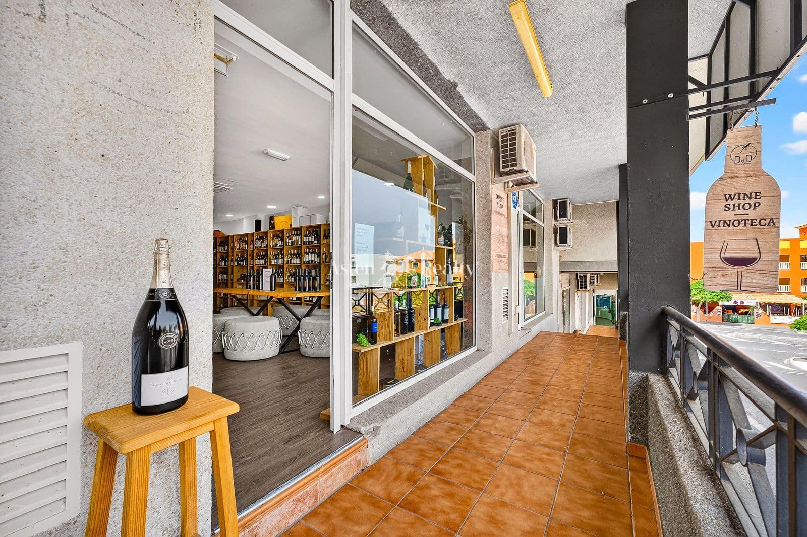 Empresa para venda em Fanabe - 215 000 € (Ref: 9996301)