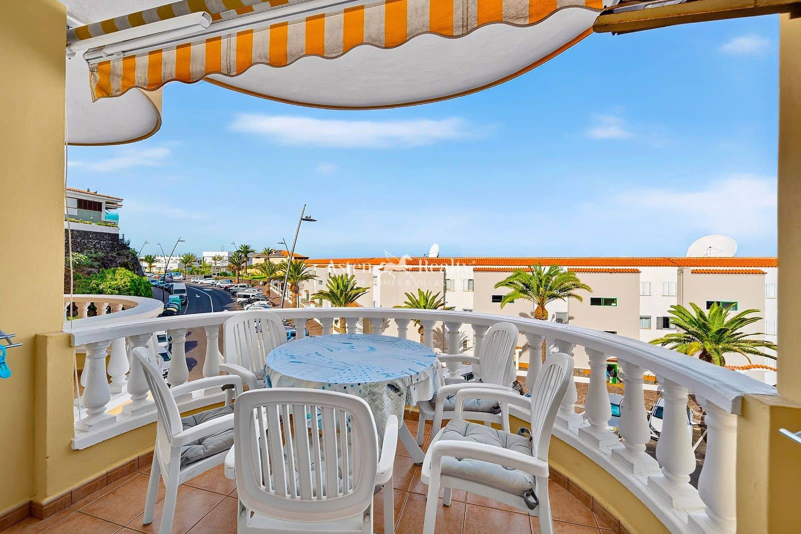 3 slaapkamer Penthouse te koop in Puerto Santiago met zwembad - € 330.000 (Ref: 9996302)