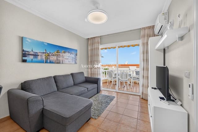 3 slaapkamer Penthouse te koop in Puerto Santiago, Santiago del Teide met zwembad - € 330.000 (Ref: 9996302)