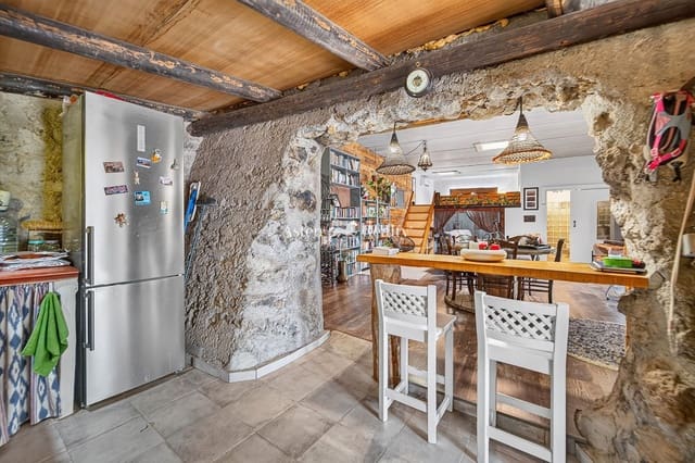 2 chambre Villa/Maison à vendre à Chio, Guía de Isora avec piscine garage - 435 000 € (Ref: 9997820)