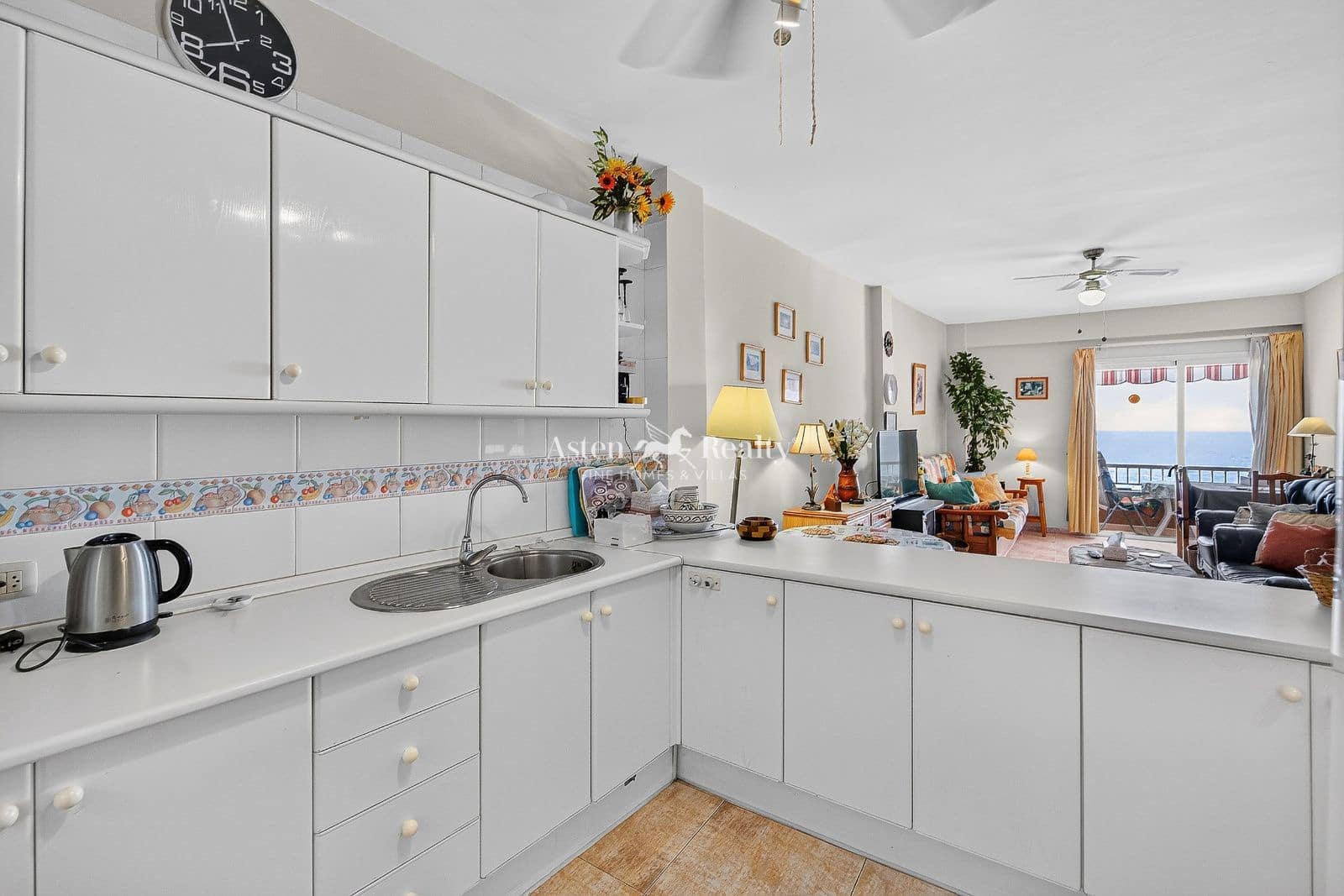 1 soverom Leilighet til salgs i Puerto Santiago - € 285 000 (Ref: 9999420)