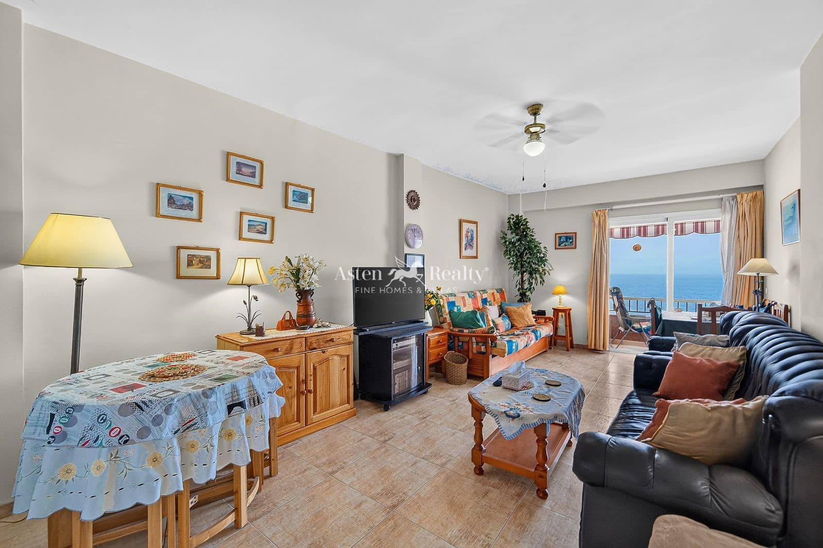 1 soverom Leilighet til salgs i Puerto Santiago - € 285 000 (Ref: 9999420)