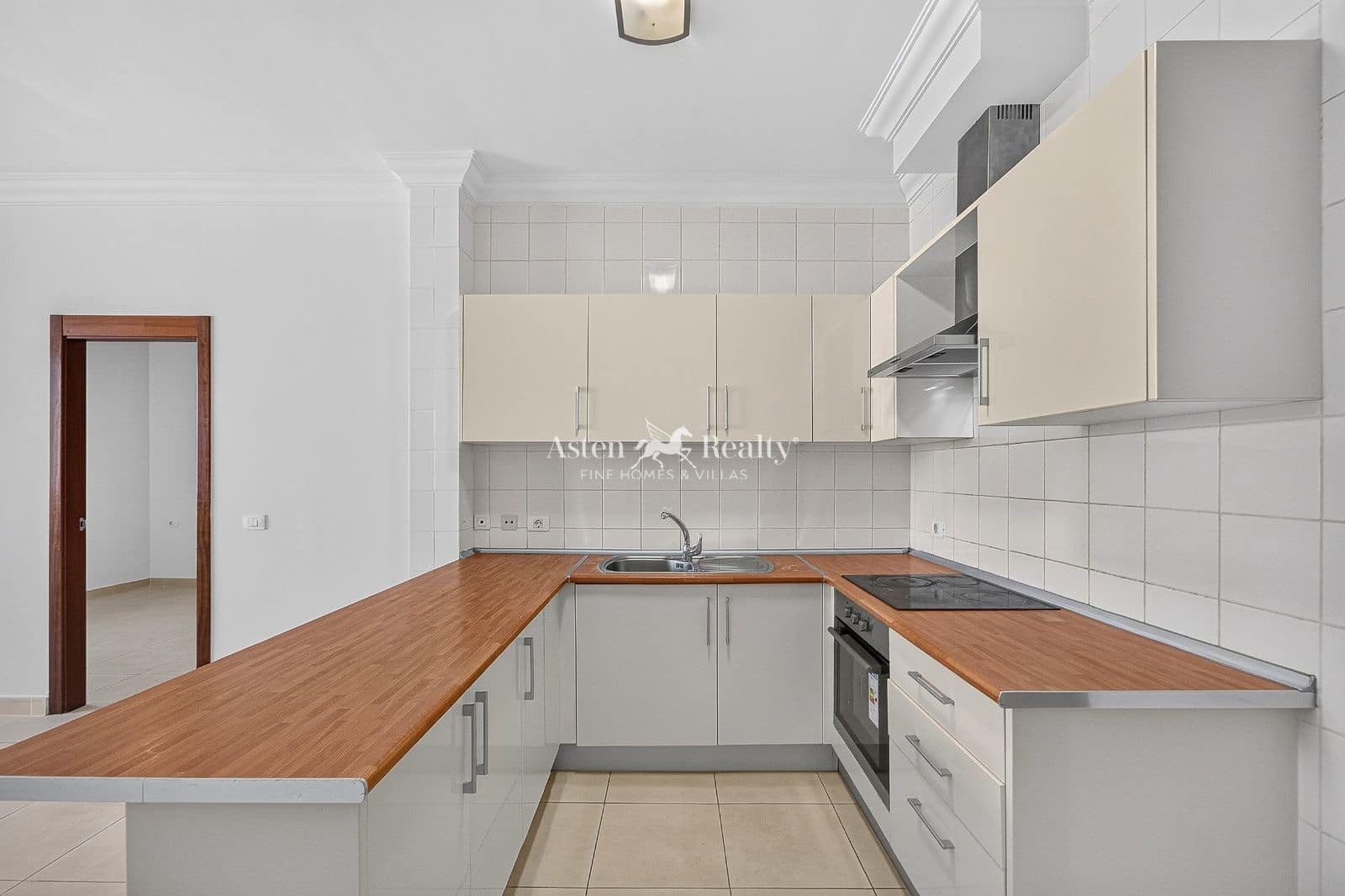 2 Zimmer Wohnung zu verkaufen in Puerto Santiago - 240.000 € (Ref: 9999421)