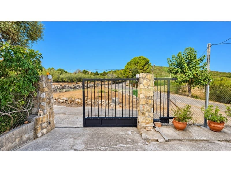 3 bedroom Villa for sale in Calig with pool - € 349,000 (Ref: 10129085)
